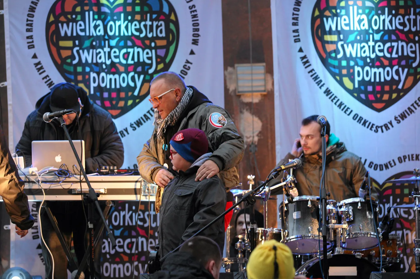 5832949-owsiak-u-10-letniego-chlopca.jpg