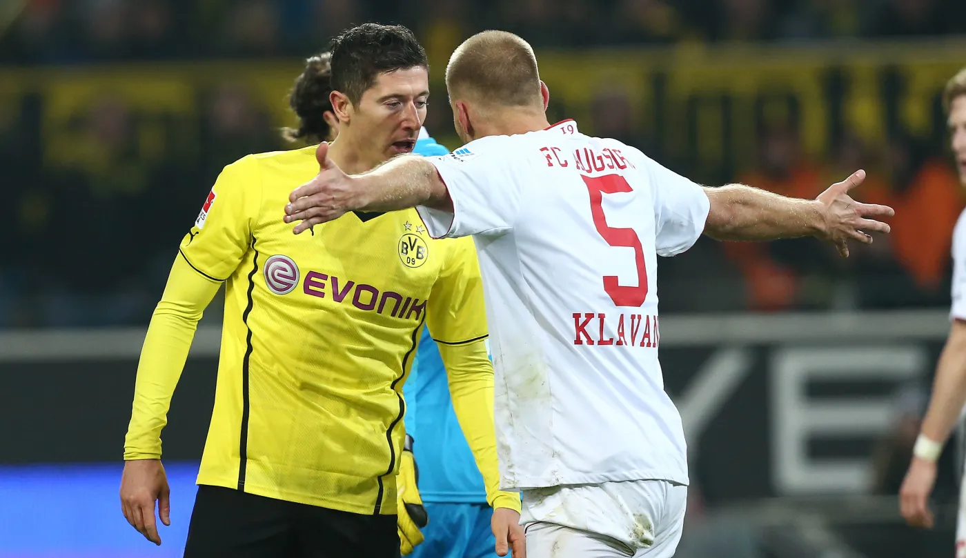 Robert Lewandowski (z lewej)