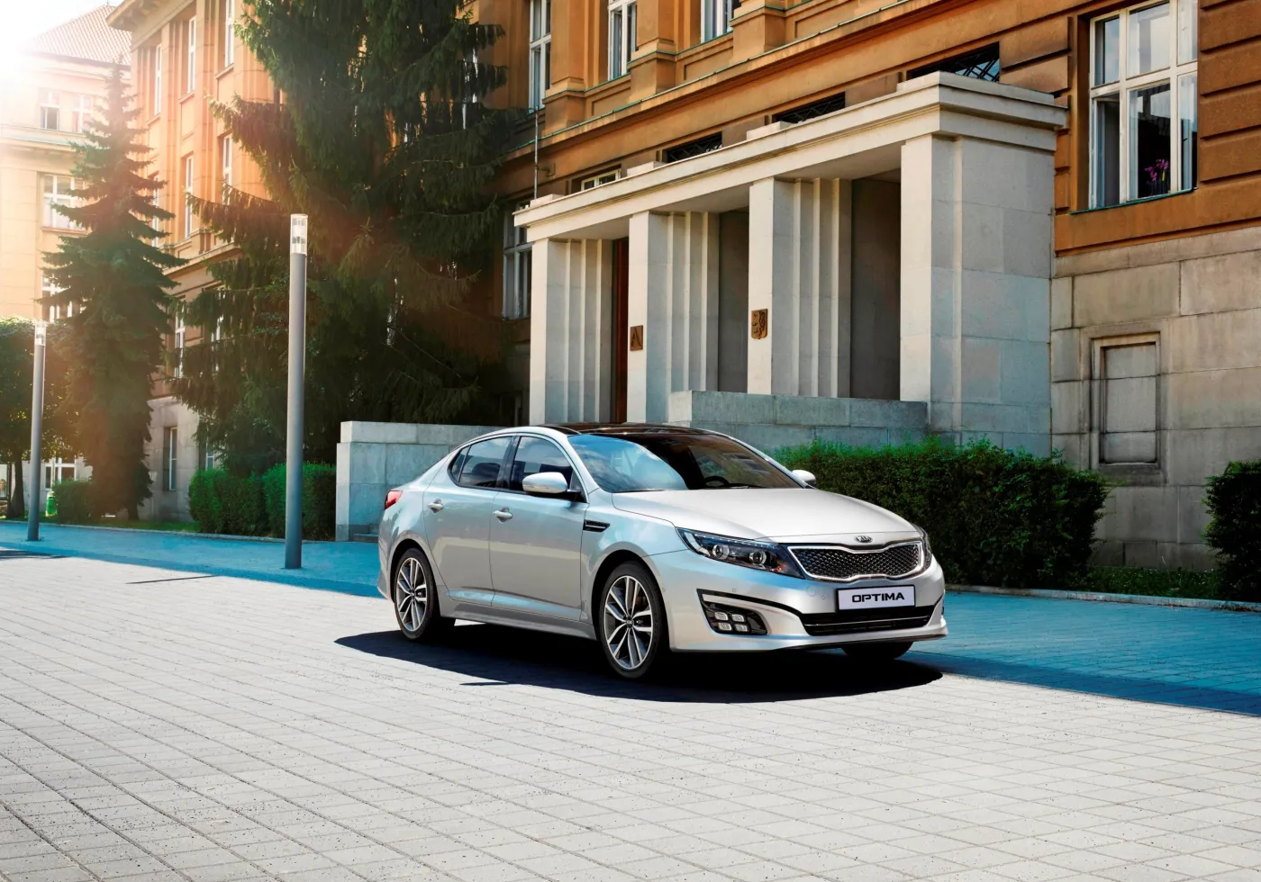 5504635-kia-optima-limuzyna-z-korei.jpg