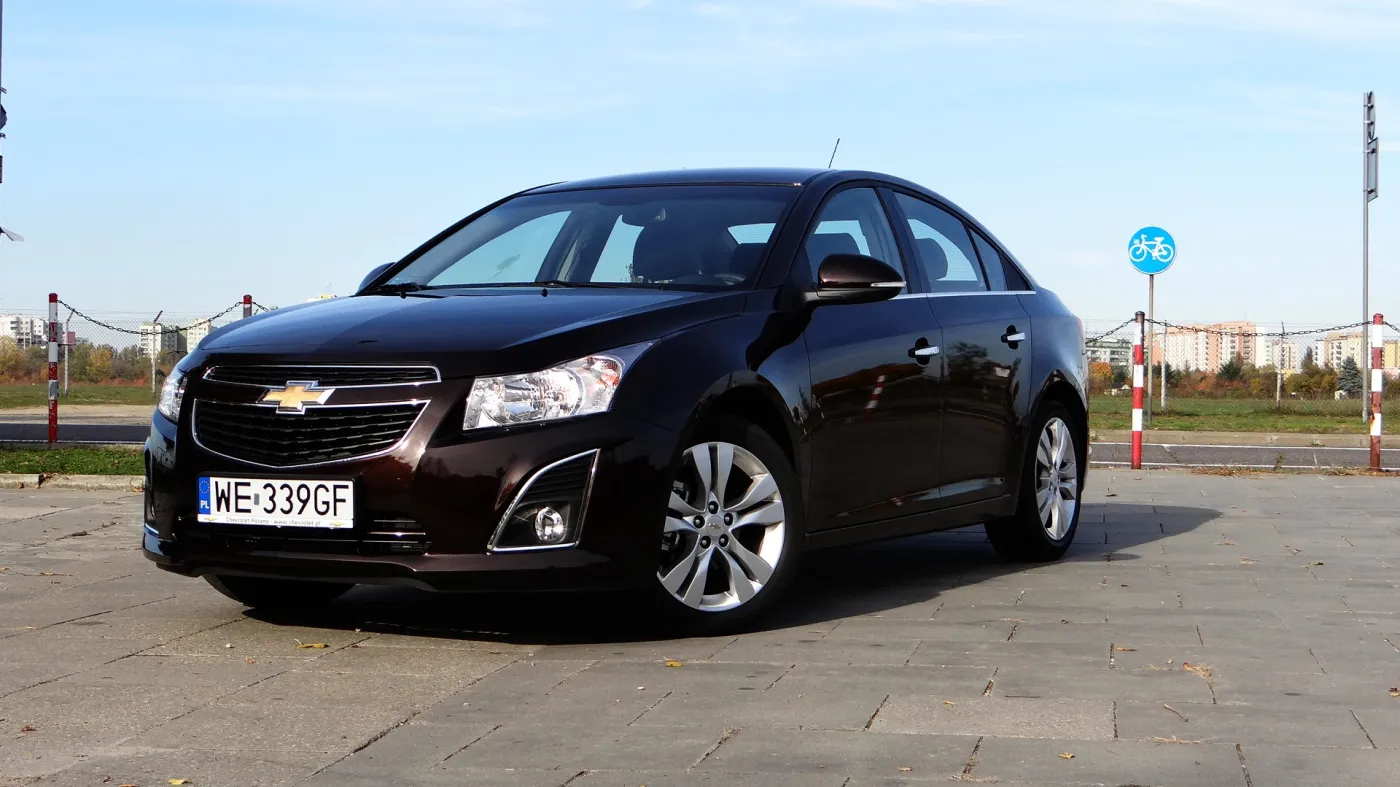 5528100-chevrolet-cruze-lpg-jazda-za.jpg