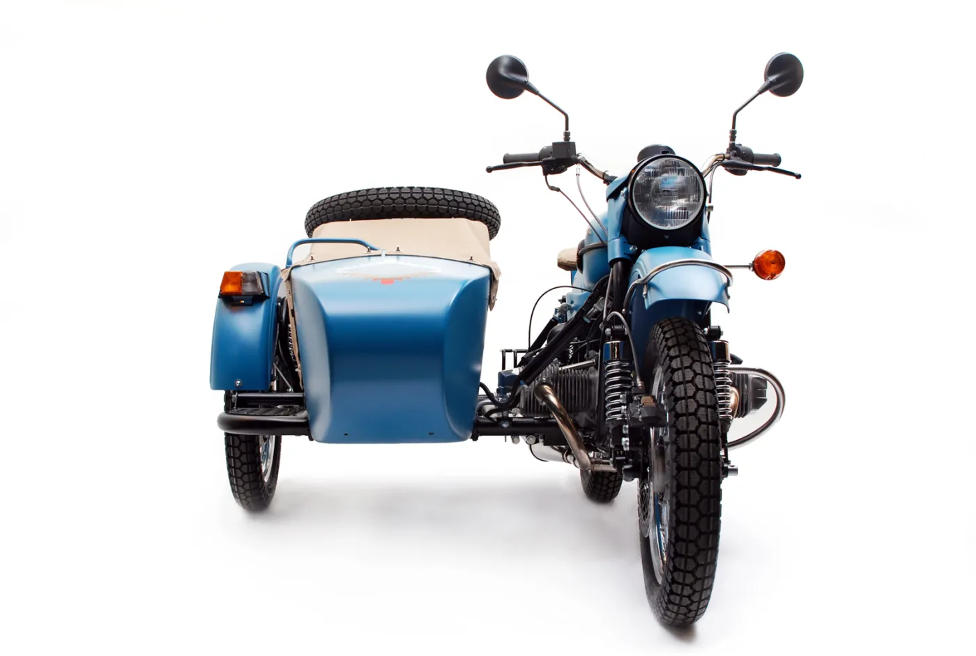 5537496-ural-gaucho-rambler-motocykl.jpg