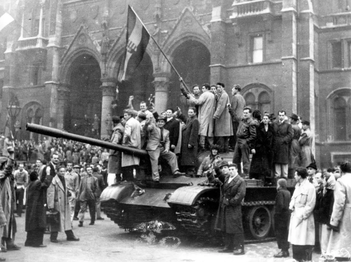 5552329-powstanien-na-wegrzech-w-1956.jpg