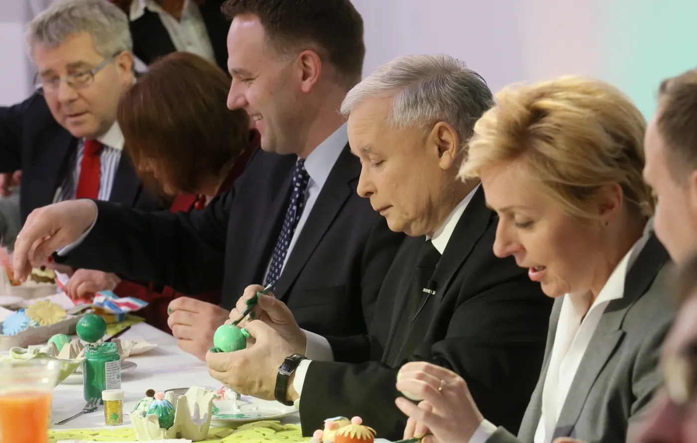 6169796-prezes-pis-jaroslaw-kaczynski.jpg