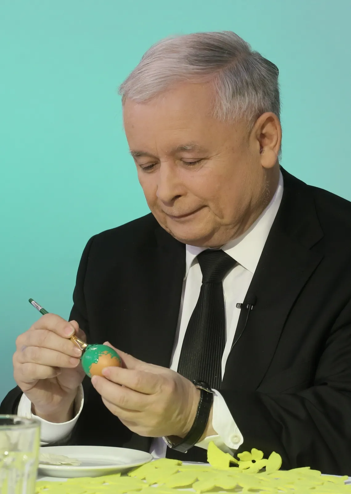 6169825-prezes-pis-jaroslaw-kaczynski.jpg