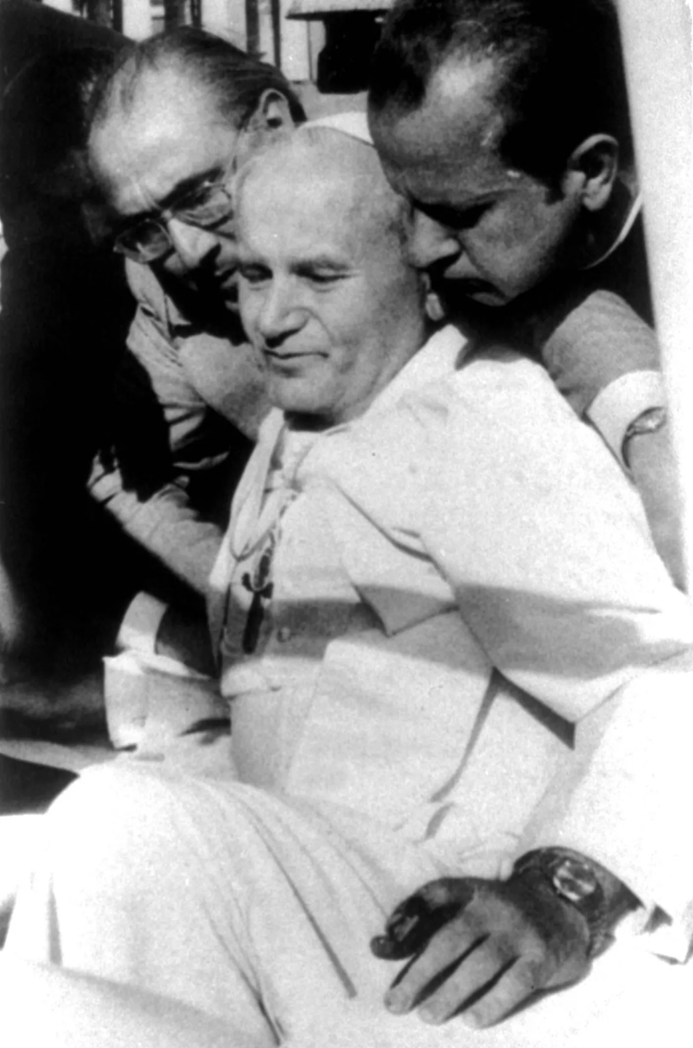 4957199-zamach-na-papieza-jana-pawla.jpg
