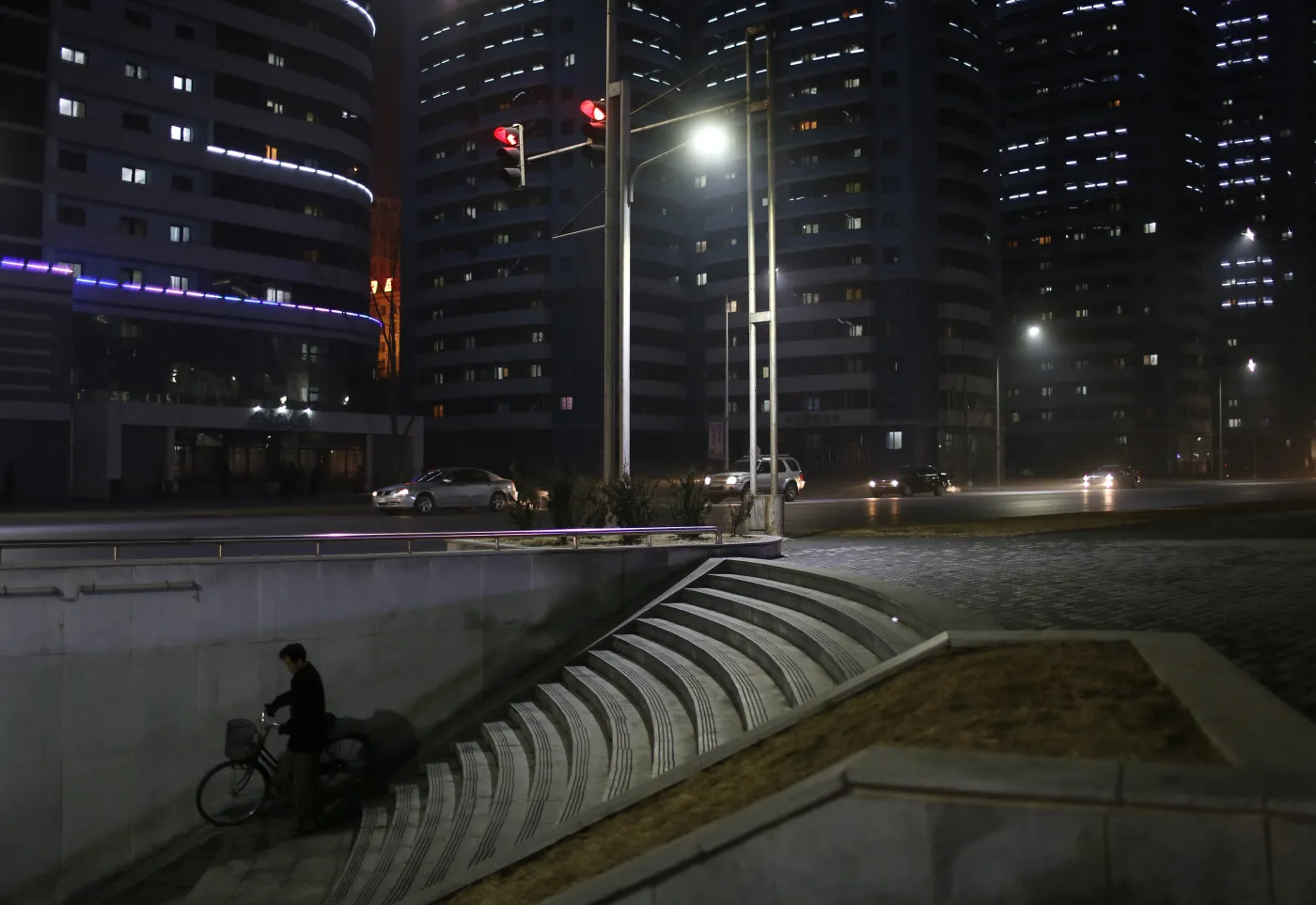 6014745-korea-polnocna-pjongjang-noc.jpg