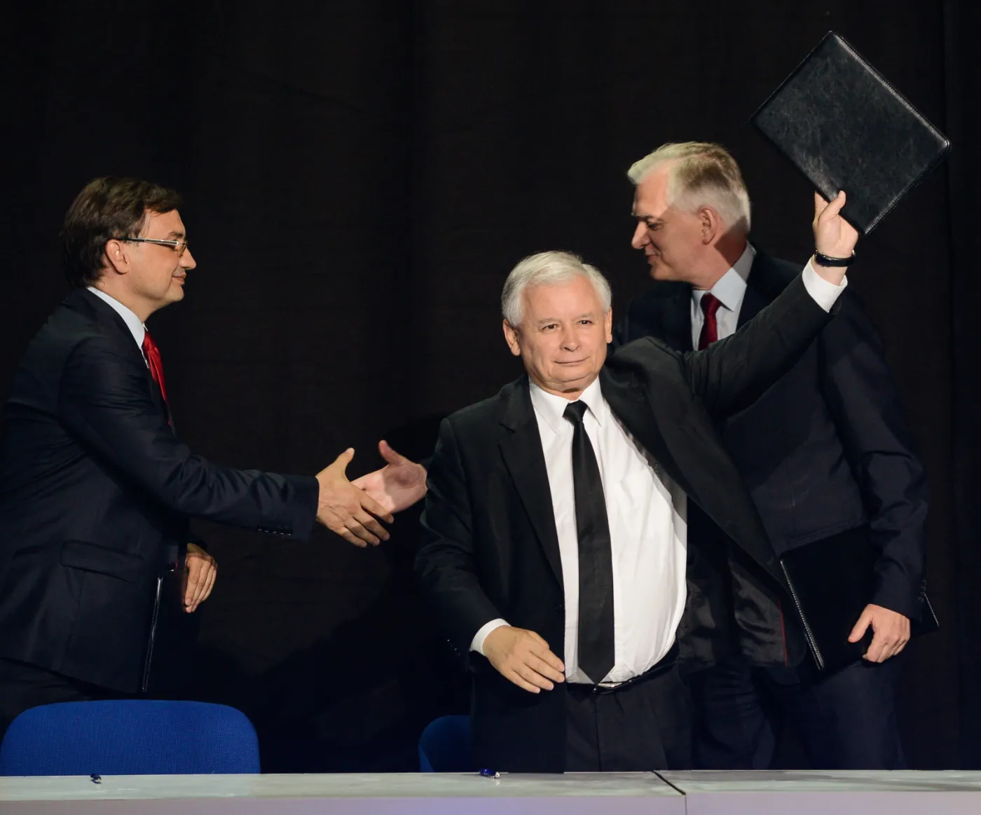 Prezes PiS Jarosław Kaczyński, lider Solidarnej Polski Zbigniew Ziobro i lider Polski Razem Jarosław Gowin 