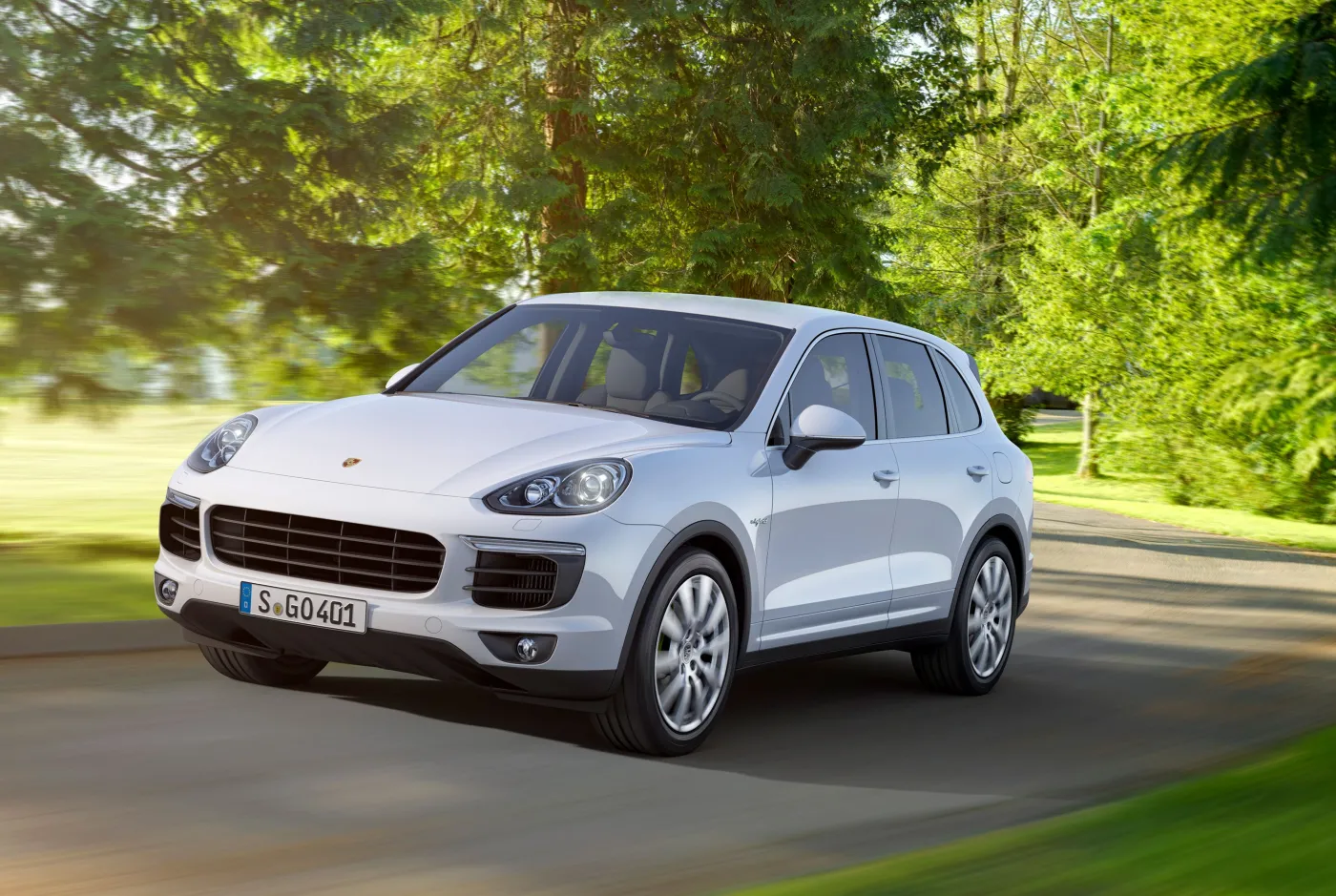 6601028-porsche-cayenne-s-e-hybrid.jpg