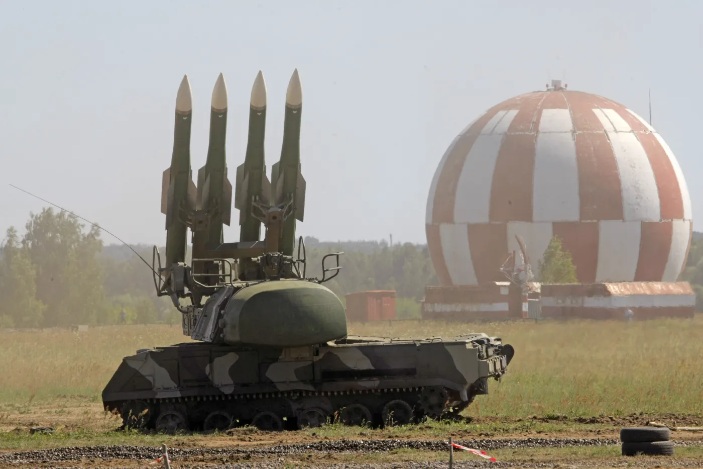 6613906-rosyjski-system-rakietowy-buk.jpg