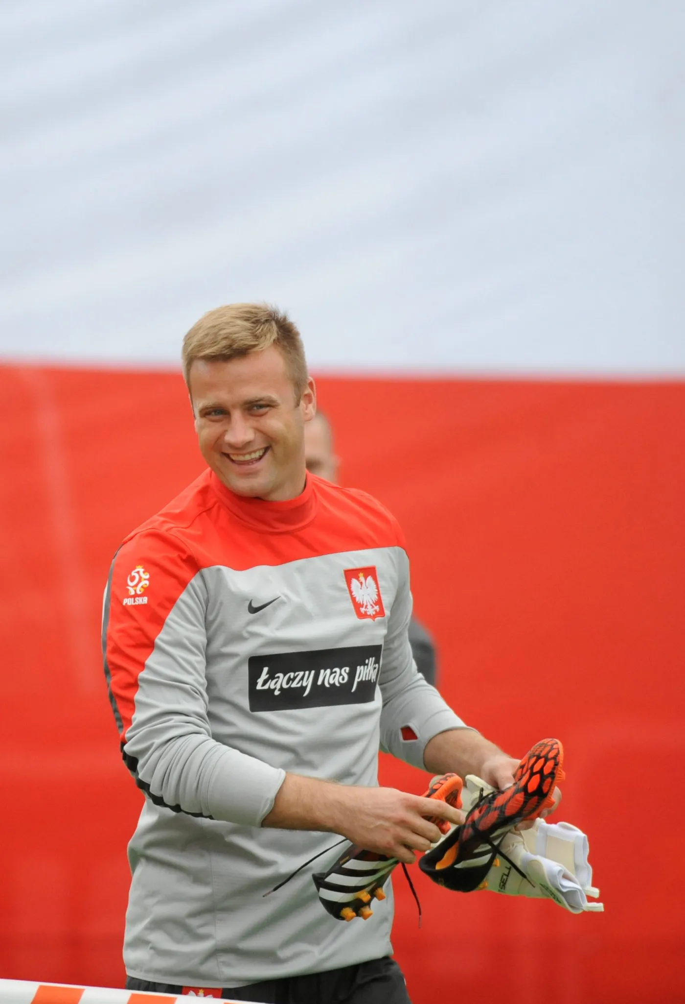 6743891-polscy-pilkarze-szykuja-sie.jpg