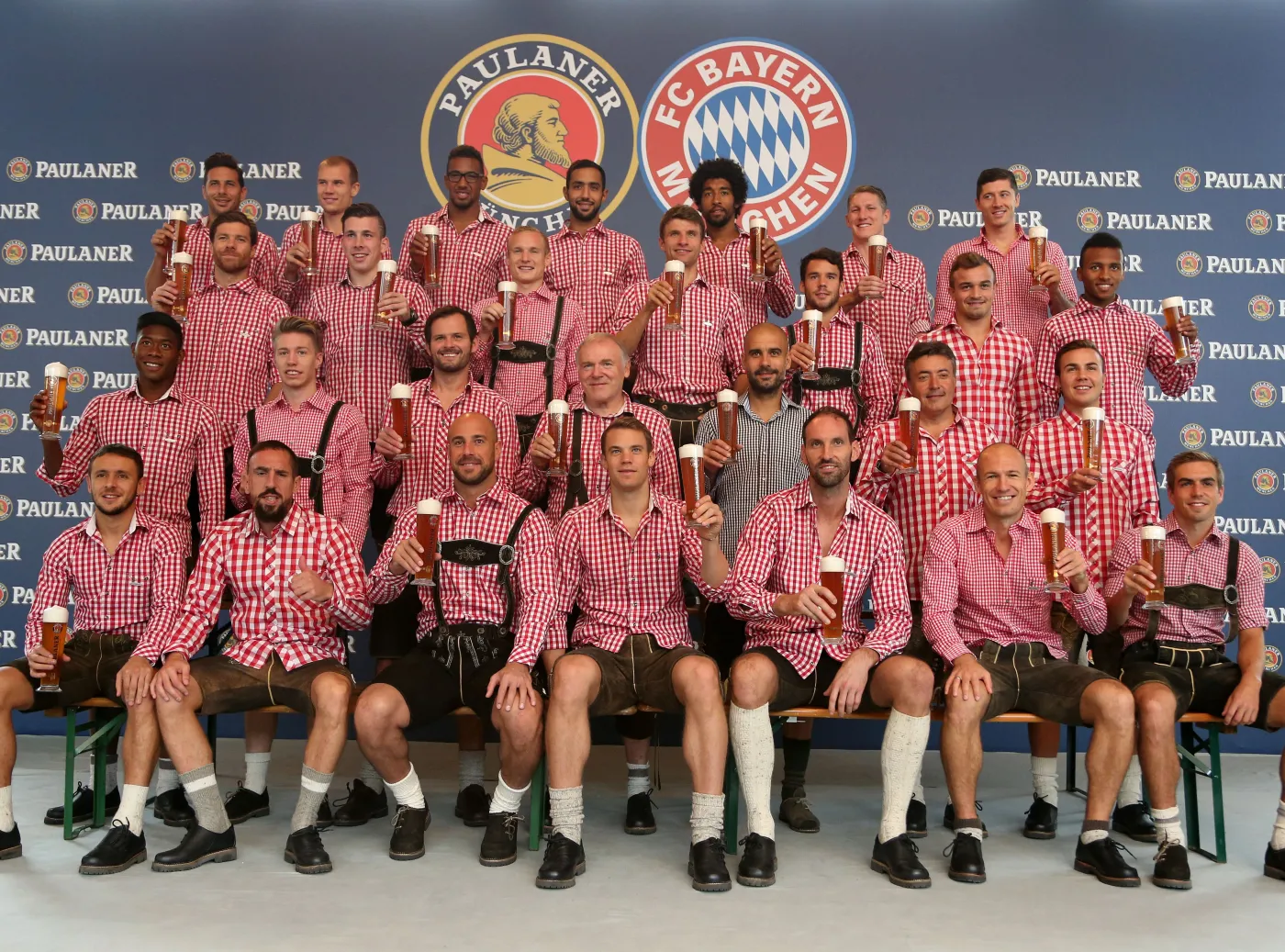 6745508-robert-lewandowski-przylapany.jpg