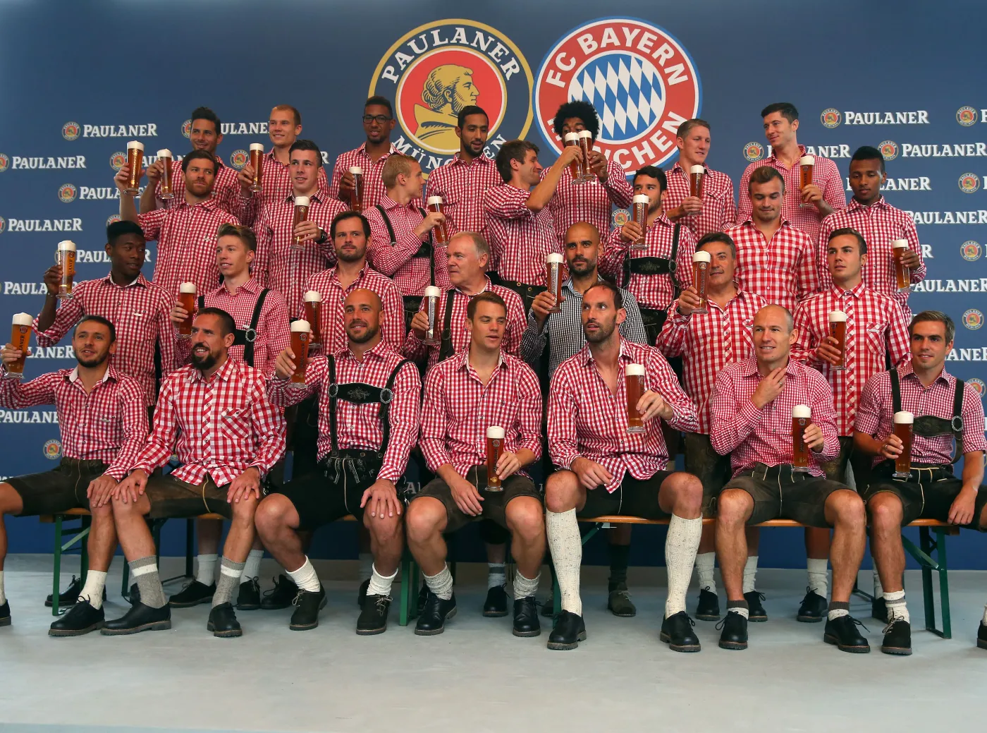 6745872-robert-lewandowski-przylapany.jpg