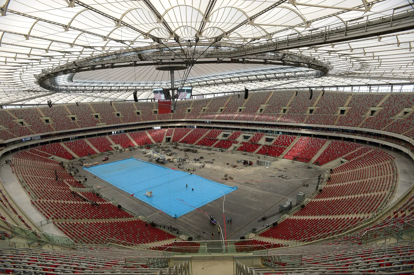 6755675-basen-na-stadionie-narodowym.jpg