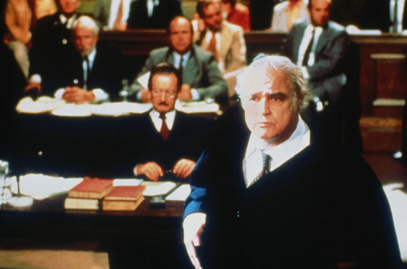 6765064-marlon-brando-w-suchej-bialej.jpg