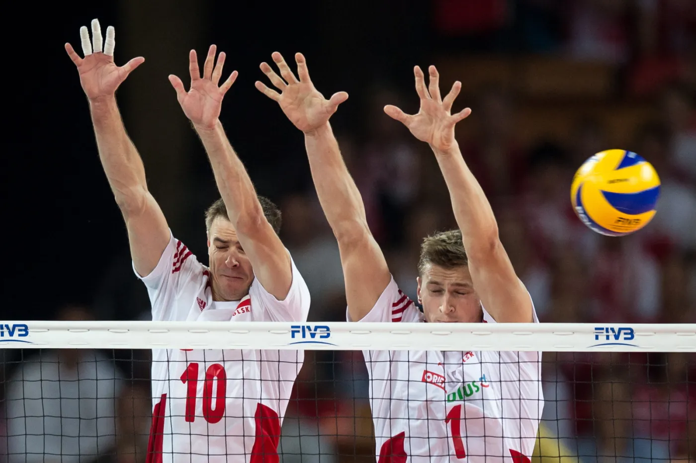 6767264-polacy-mariusz-wlazly-i-piotr.jpg