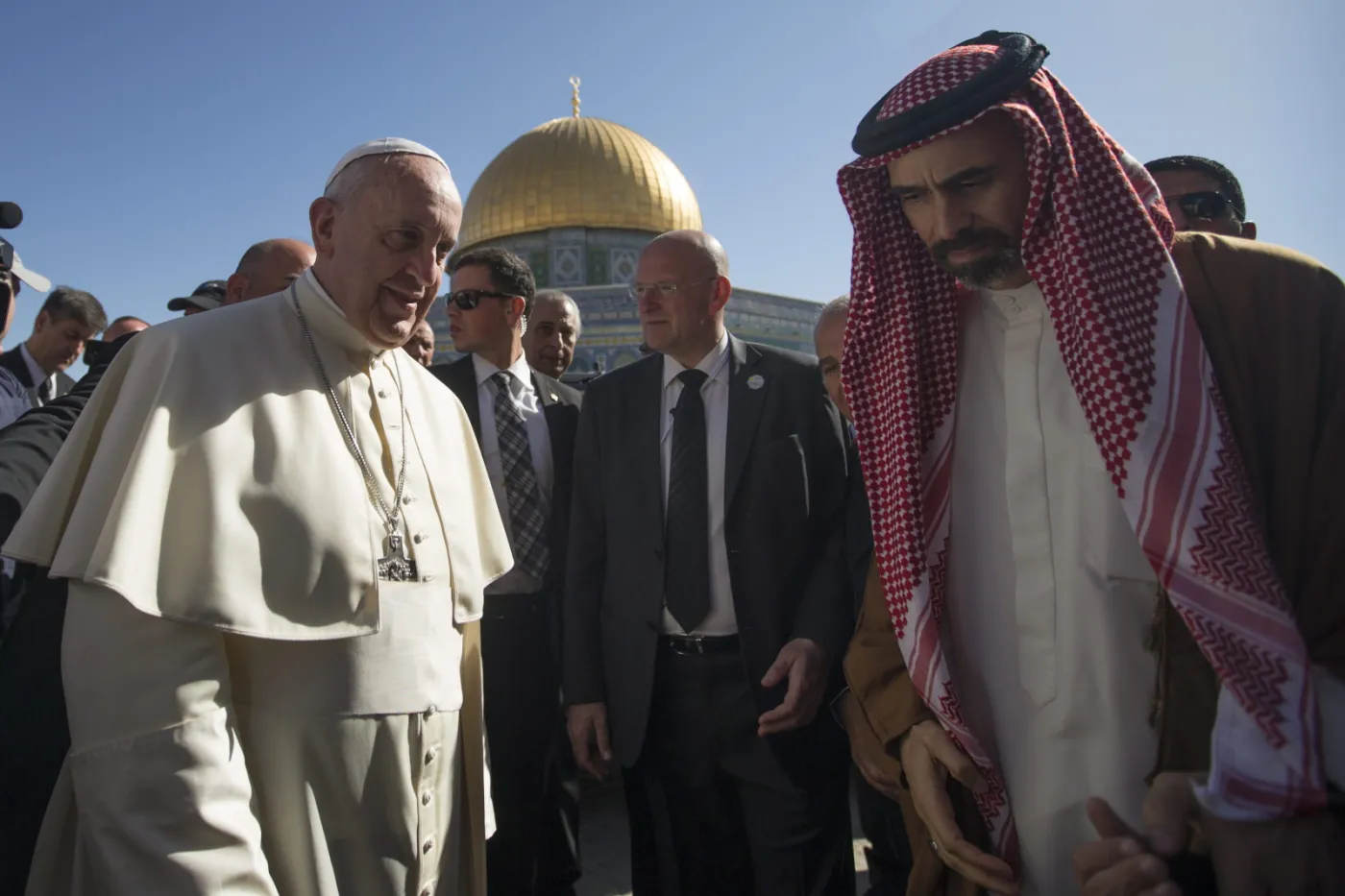 6341894-papiez-franciszek-w-izraelu.jpg