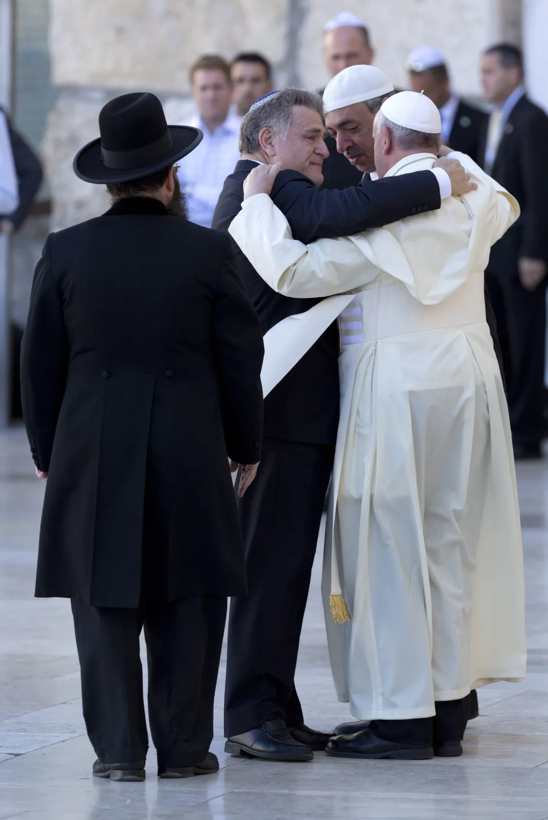 6341952-papiez-franciszek-w-izraelu.jpg