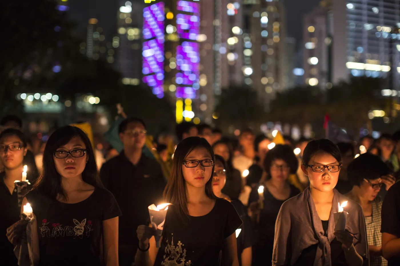 Nocne czuwanie w Hongkongu