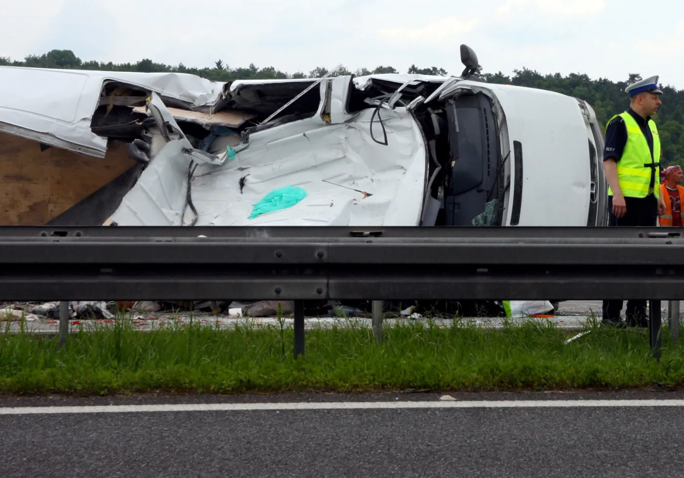 Dramatyczny wypadek na A4 w Krapkowicach. Zdjęcia z miejsca katastrofy