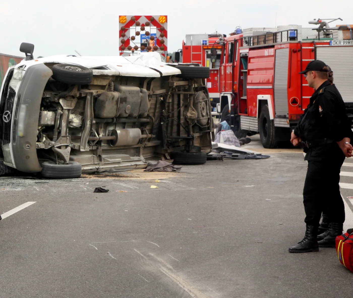 6386921-wypadek-na-autostradzie-a4.jpg