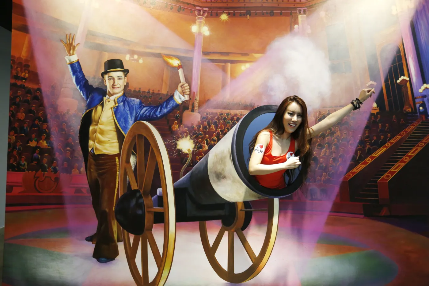 6393087-trick-eye-museum-w-singapurze.jpg