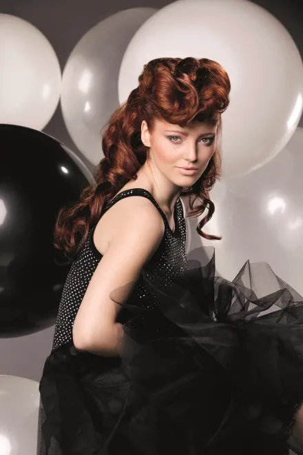 6534638-fryzura-w-stylu-glamour-punk.jpg