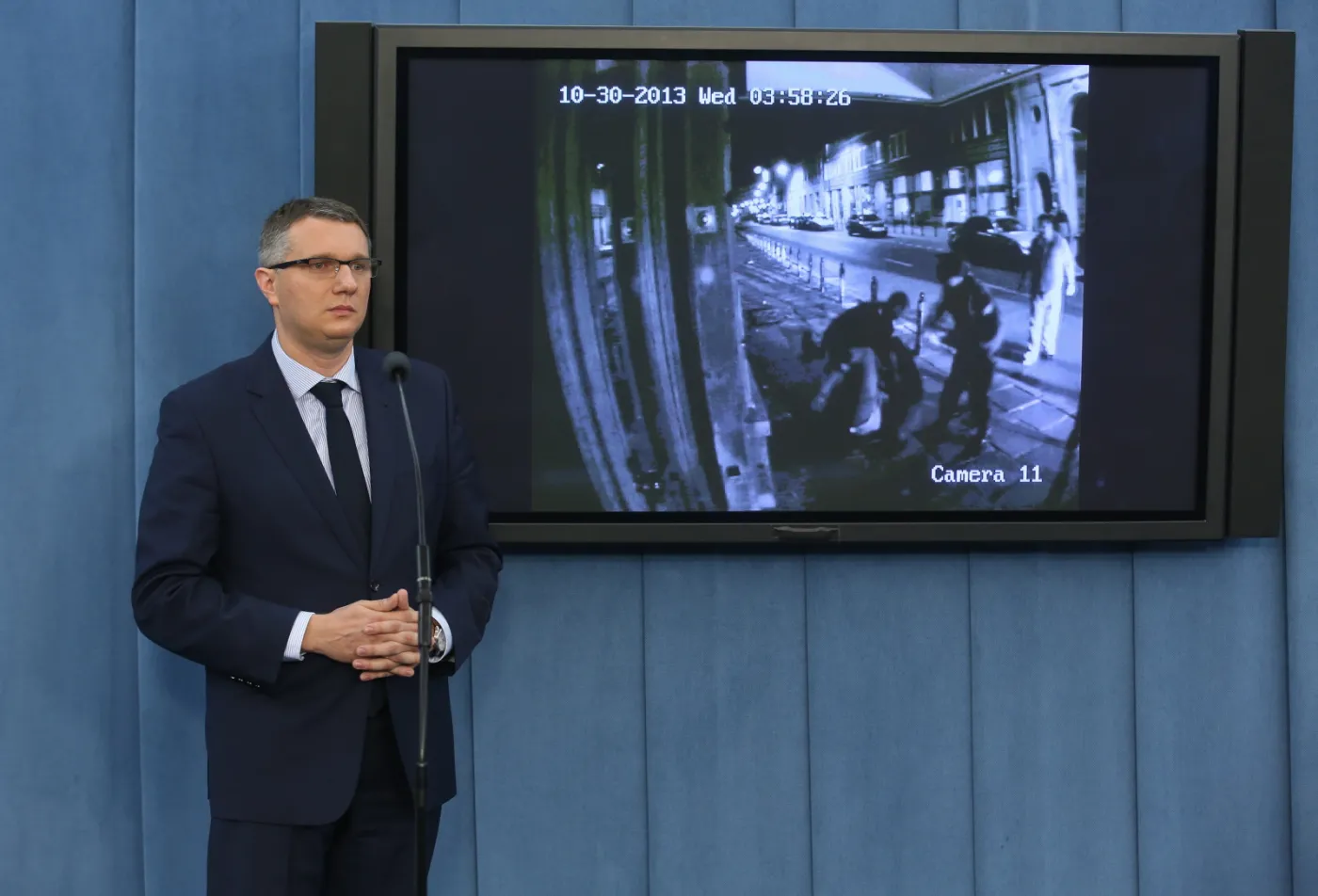Przmysław Wipler i nagranie z monitoringu