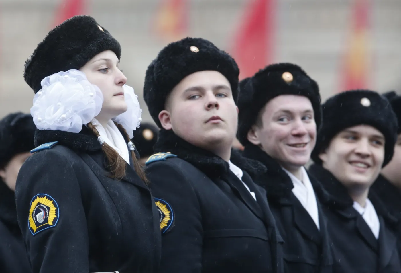 7037183-historyczna-parada-w-moskwie.jpg