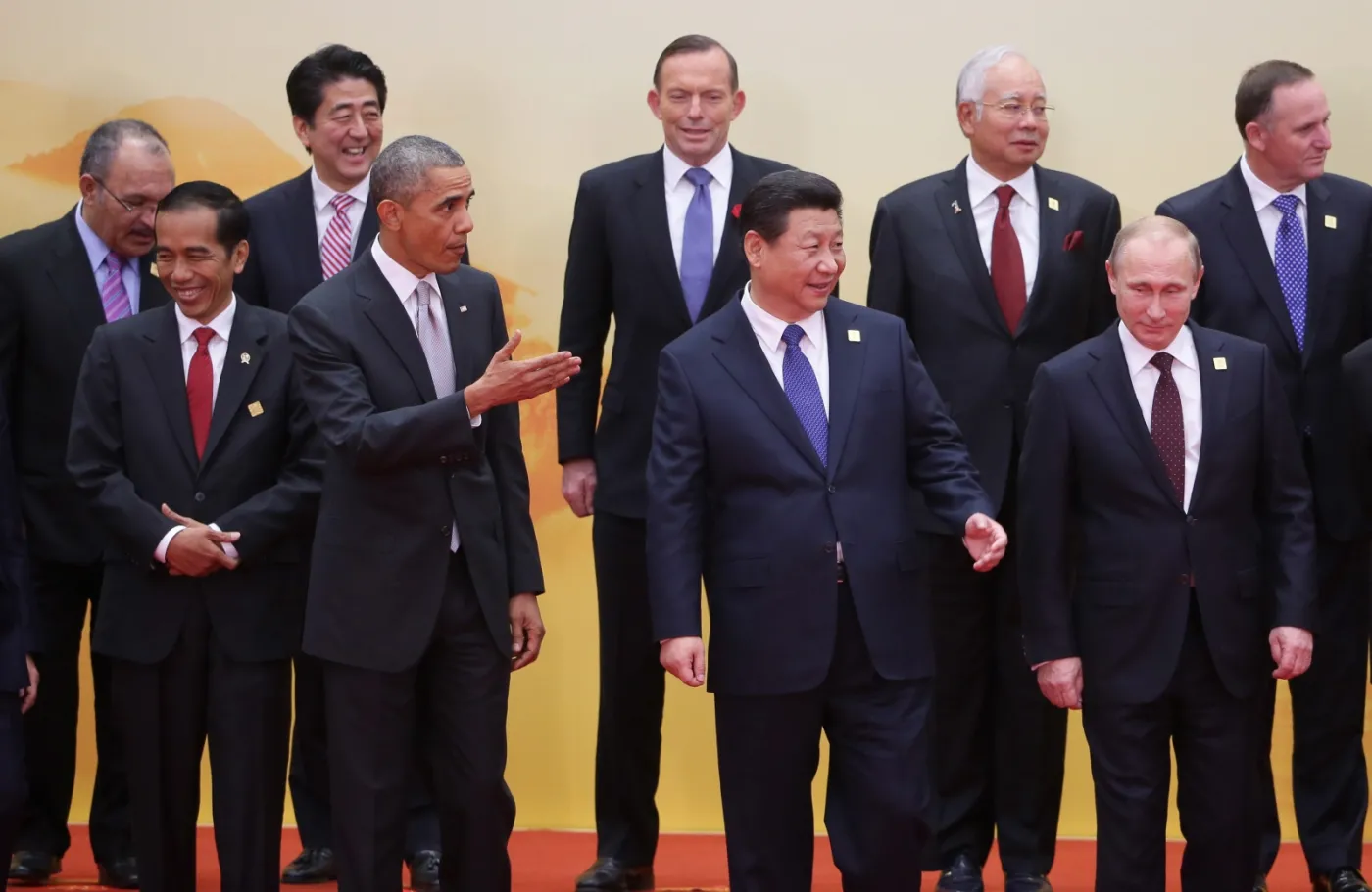7047990-wladimir-putin-i-barack-obama.jpg