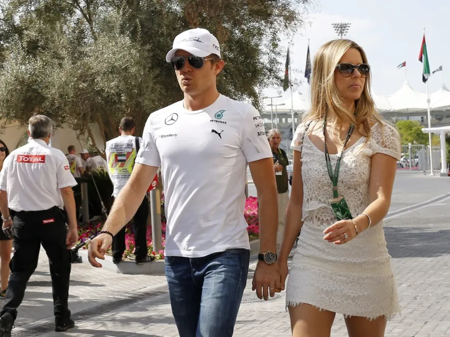 7101536-vivian-sibold-nico-rosberg.jpg