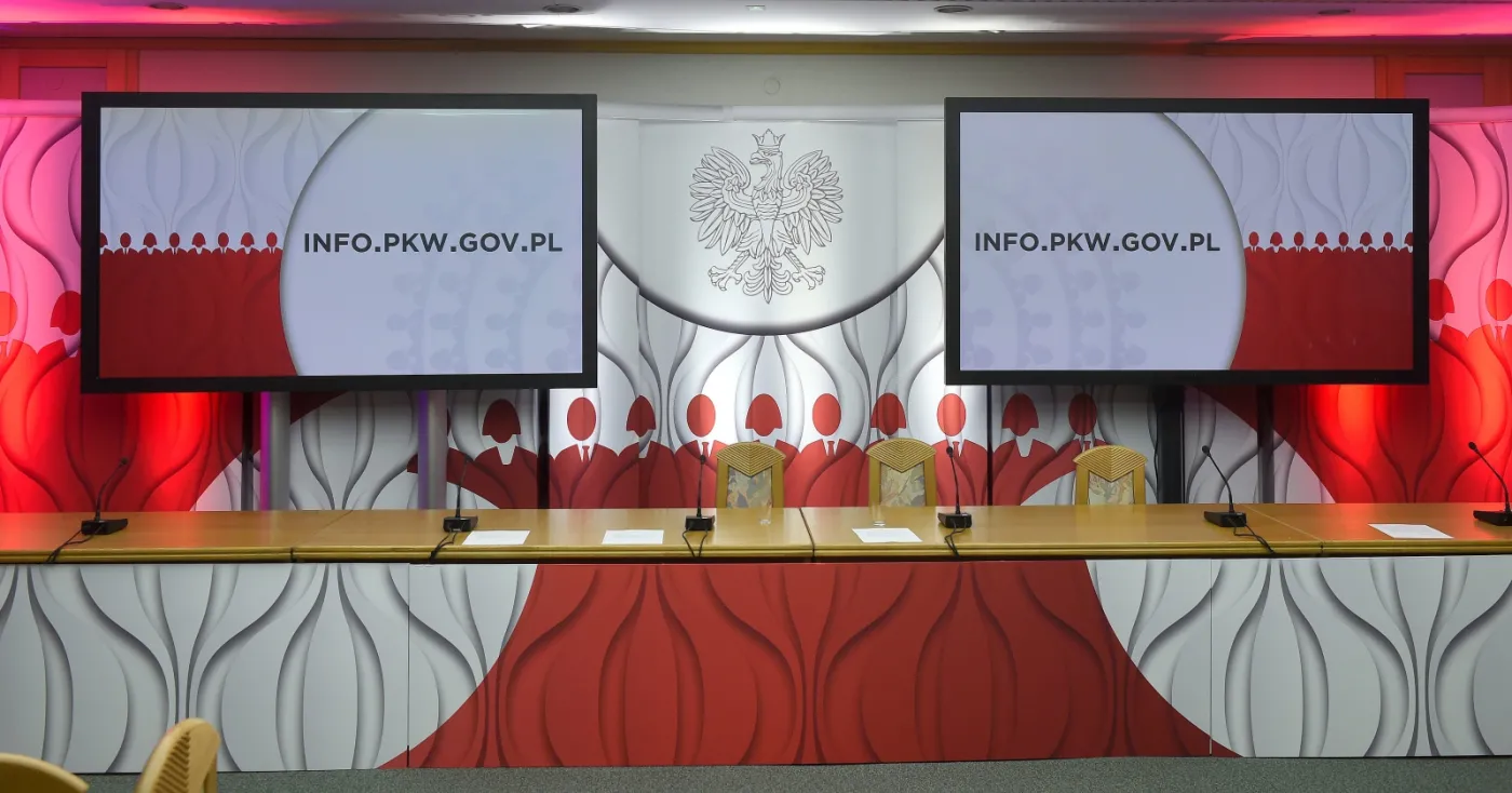 Sala konferencyjna Państwowej Komisji Wyborczej w Warszawie