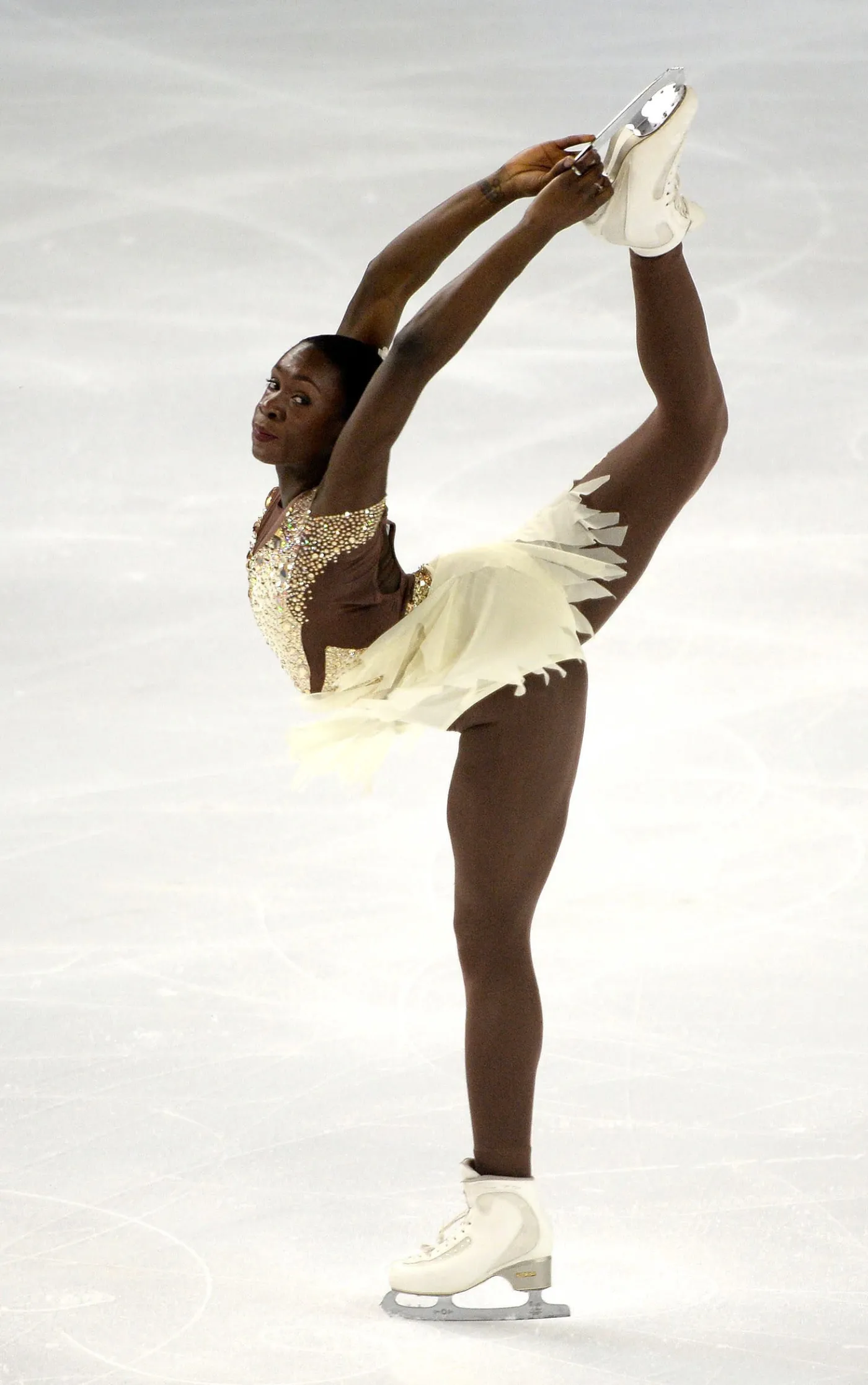7103633-mae-berenice-meite-francja.jpg