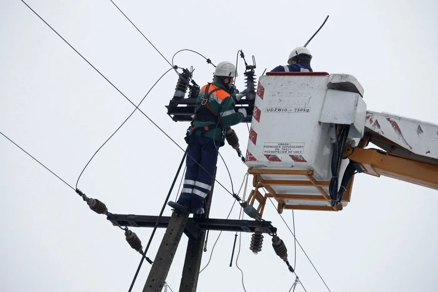 Naprawa linii energetycznych