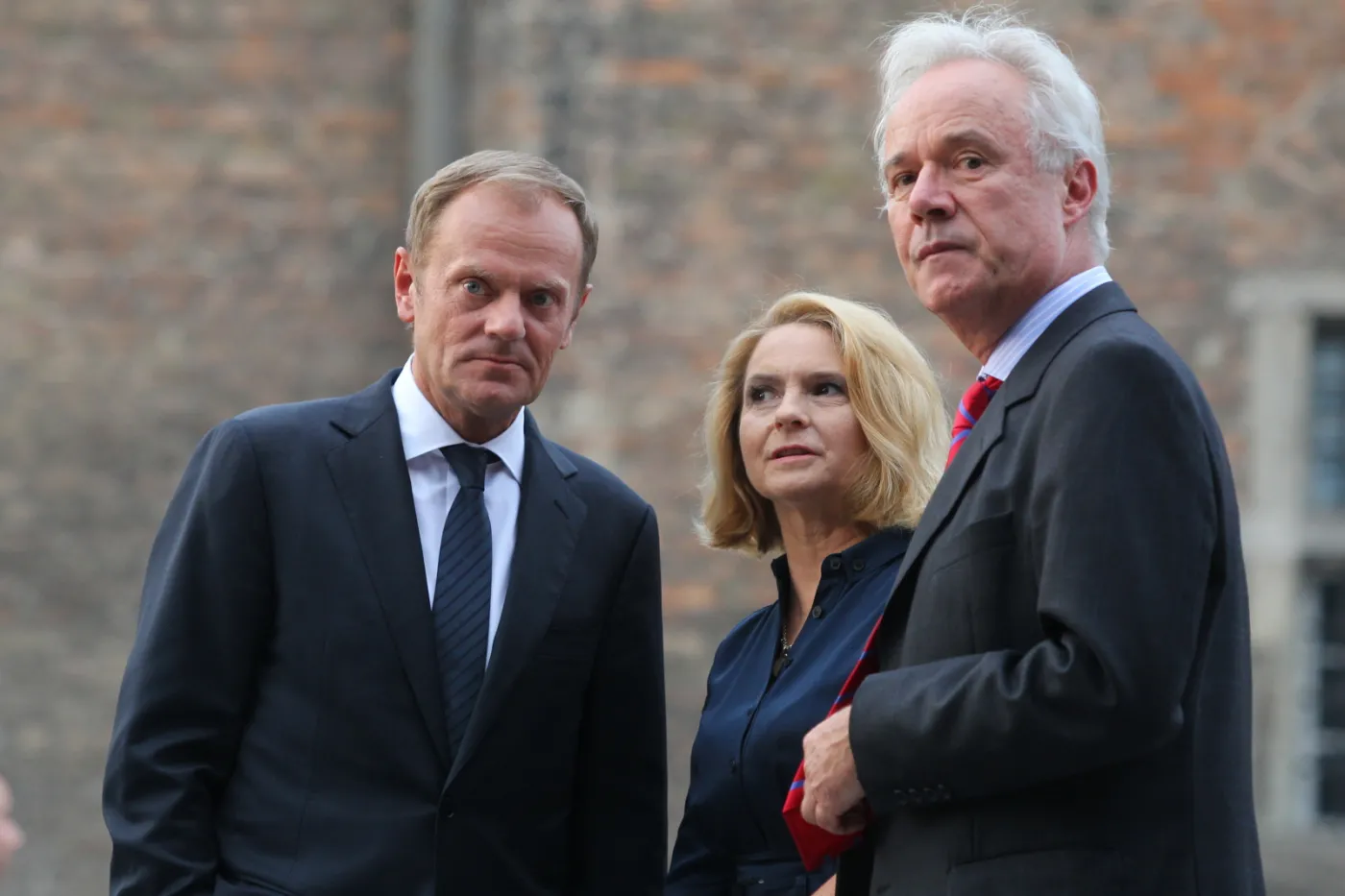 Małgorzata i Donald Tusk oraz dyrektor Gdańskiego Teatru Szekspirowskiego prof. Jerzy Limon