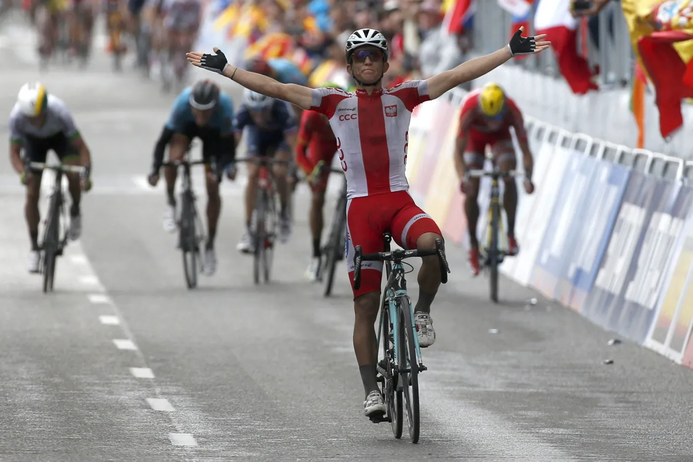 Tak Michał Kwiatkowski został mistrzem świata! Zobacz, jak jechał po złoto. ZDJĘCIA
