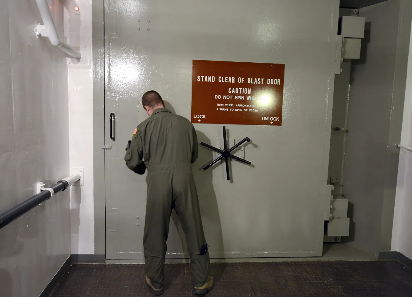 6905506-bron-atomowa-usa-baza-rakiety.jpg