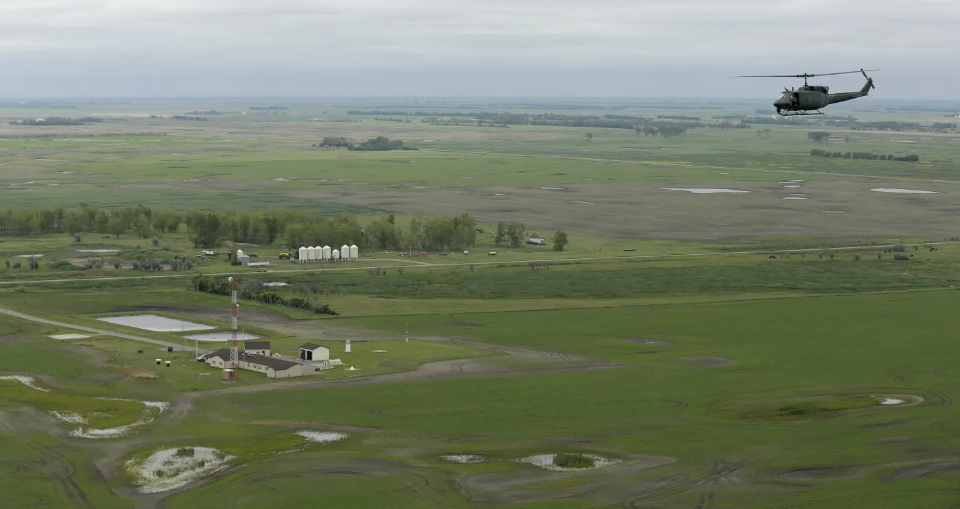 6905651-bron-atomowa-usa-baza-rakiety.jpg