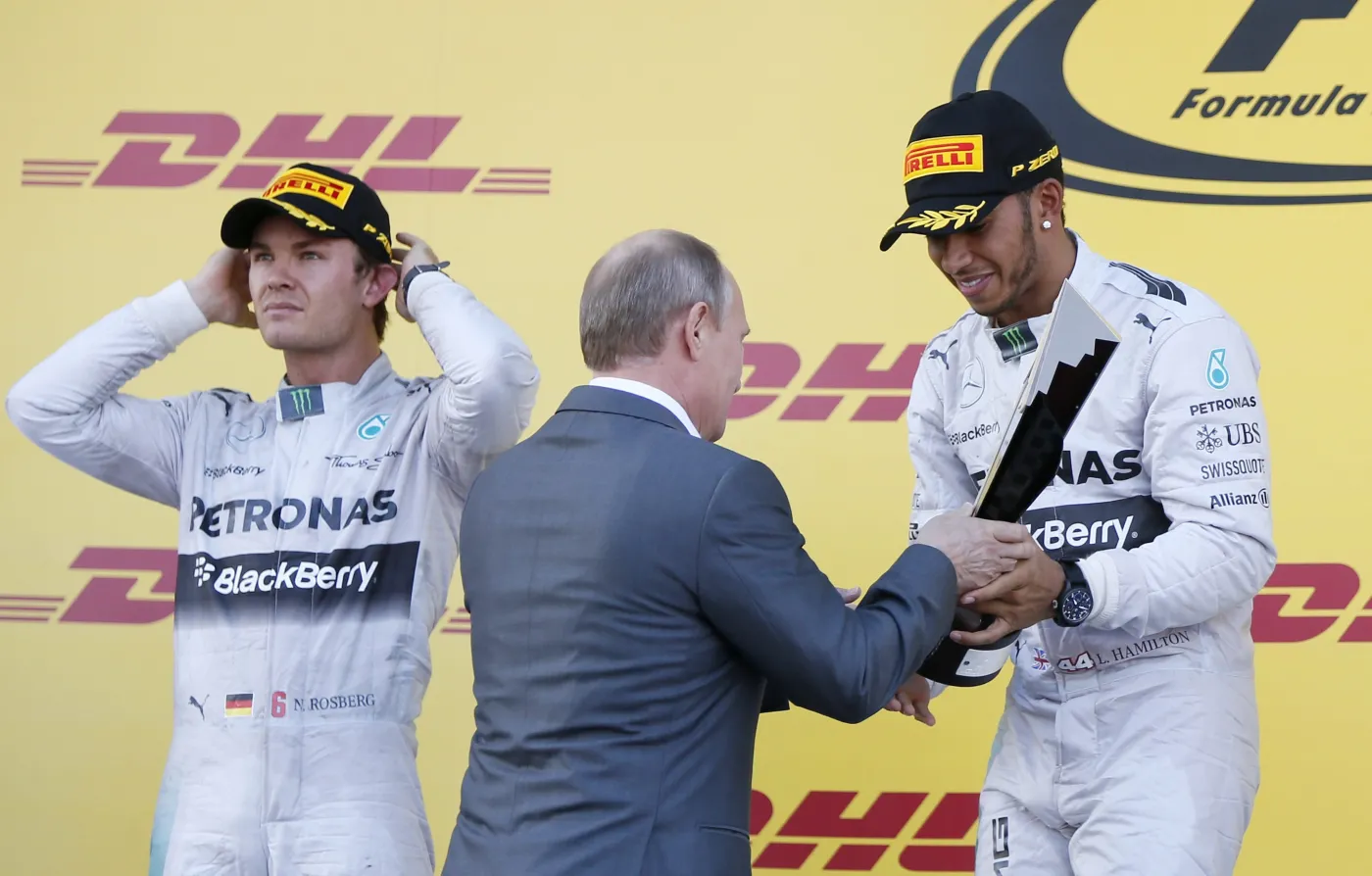6929655-wladimir-putin-carem-formuly.jpg