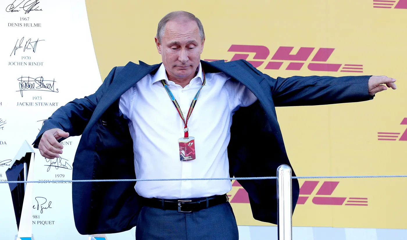6929742-wladimir-putin-carem-formuly.jpg