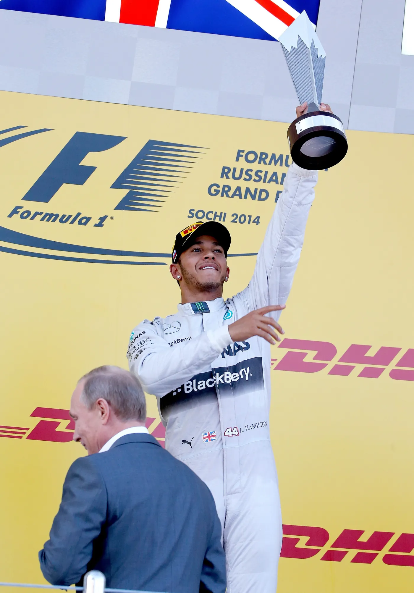 6929881-wladimir-putin-carem-formuly.jpg