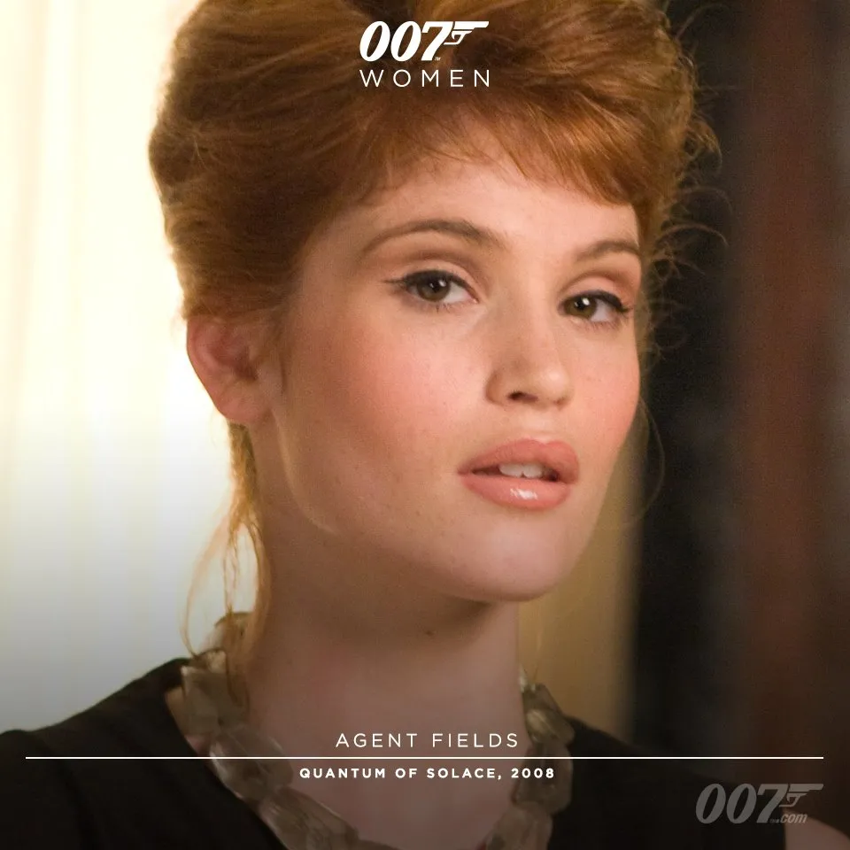 6938680-dziewczyny-bonda-agent-fields.jpg
