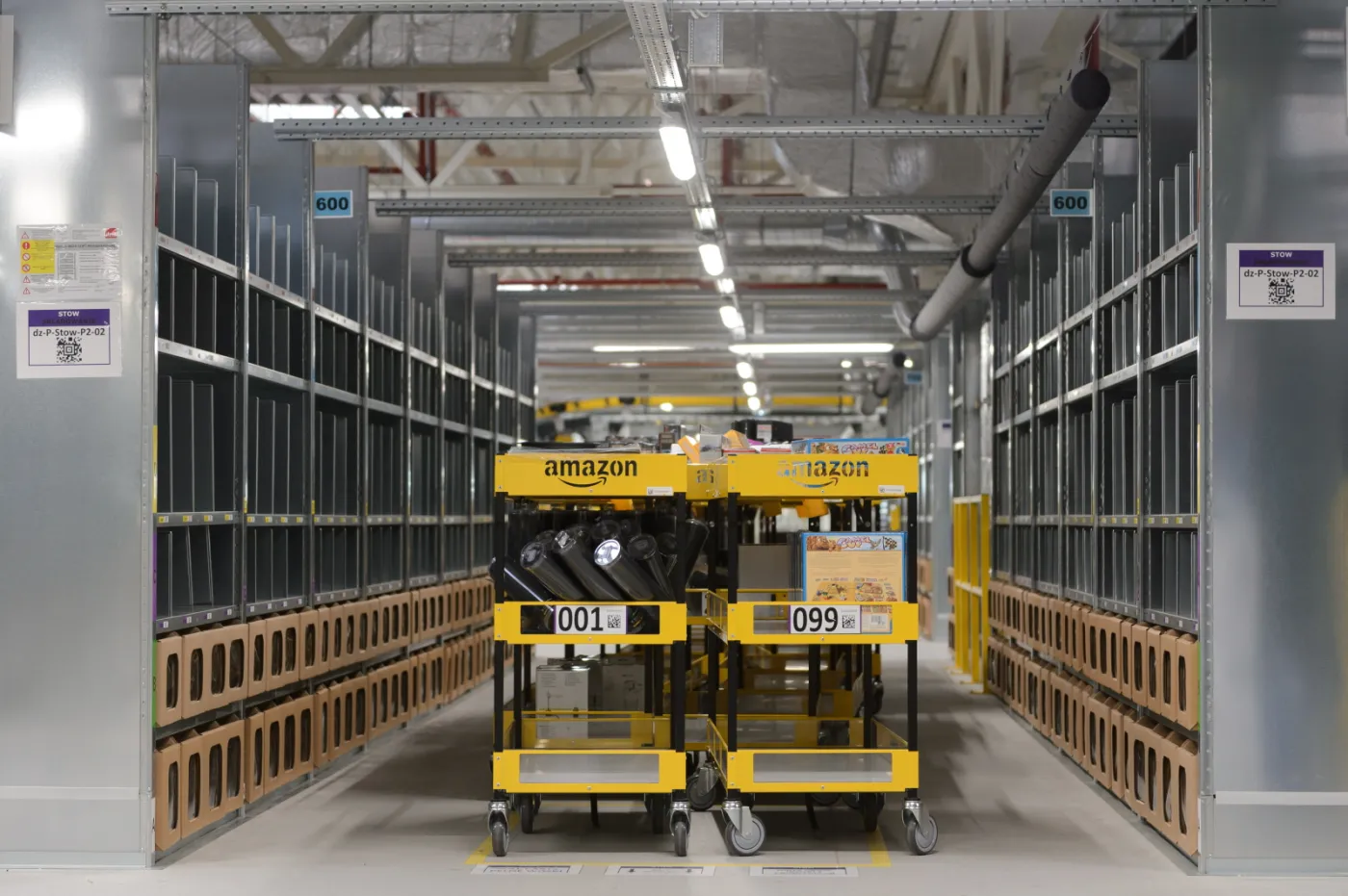 6994169-centrum-logistyczne-amazon.jpg