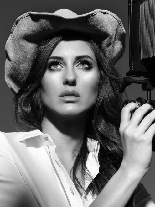 7501807-klaudia-wrobel-w-kampanii-iva.jpg