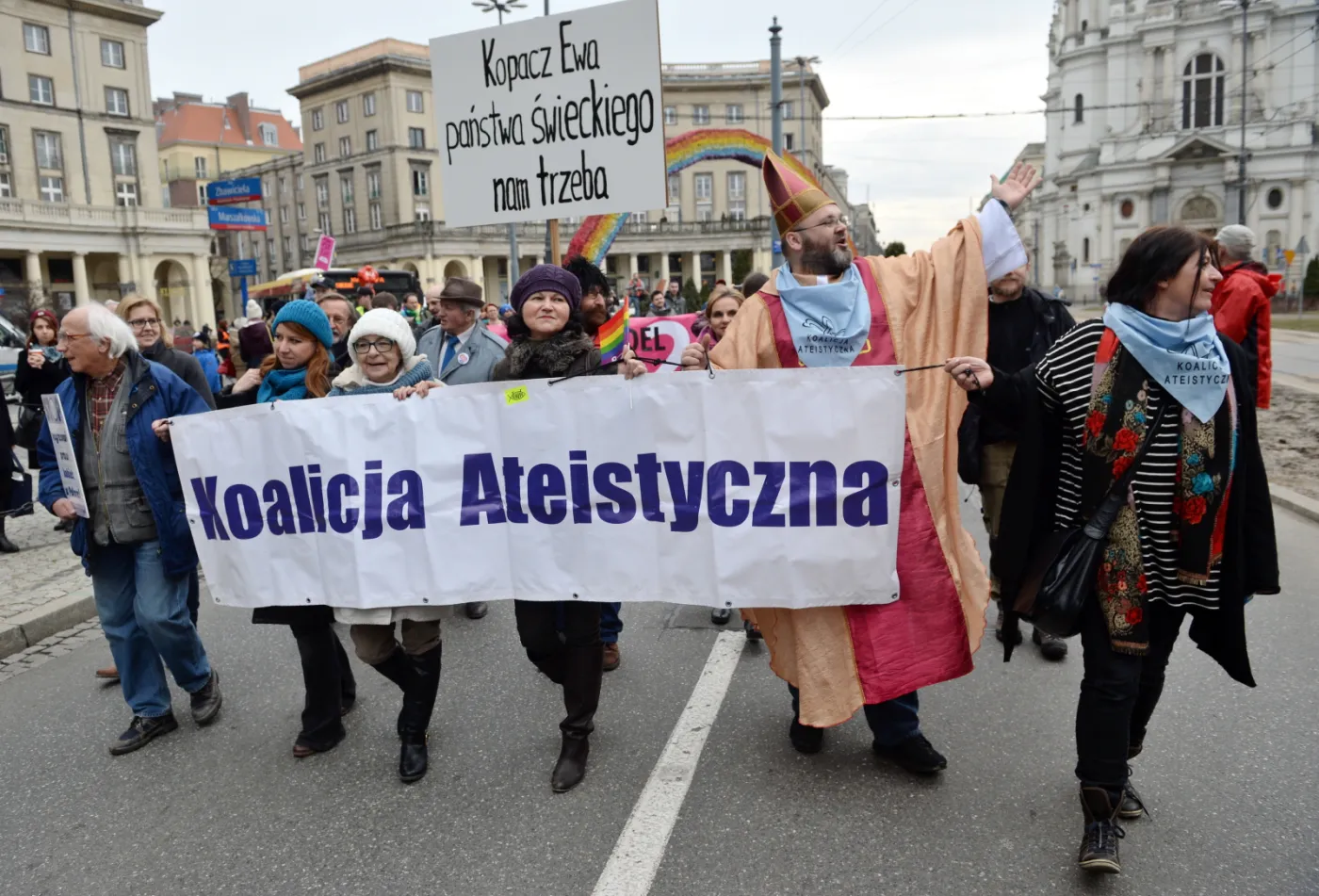 7515183-manifa-w-warszawie-pod-haslem.jpg