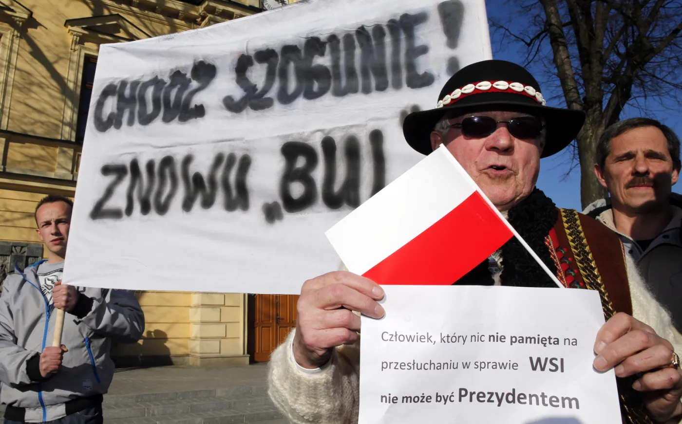 7515789-bronislaw-komorowski-podczas.jpg