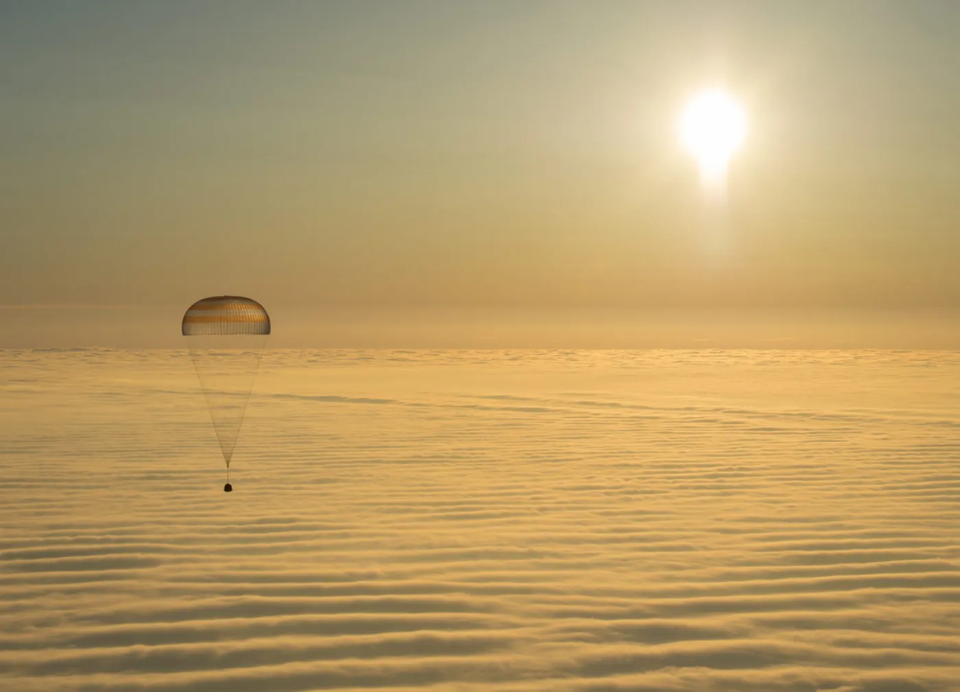 Lądowanie astronautów z ISS w Kazachstanie