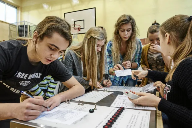 Gimnazjum to edukacyjne samo zło? Uczniom szkoła się podoba