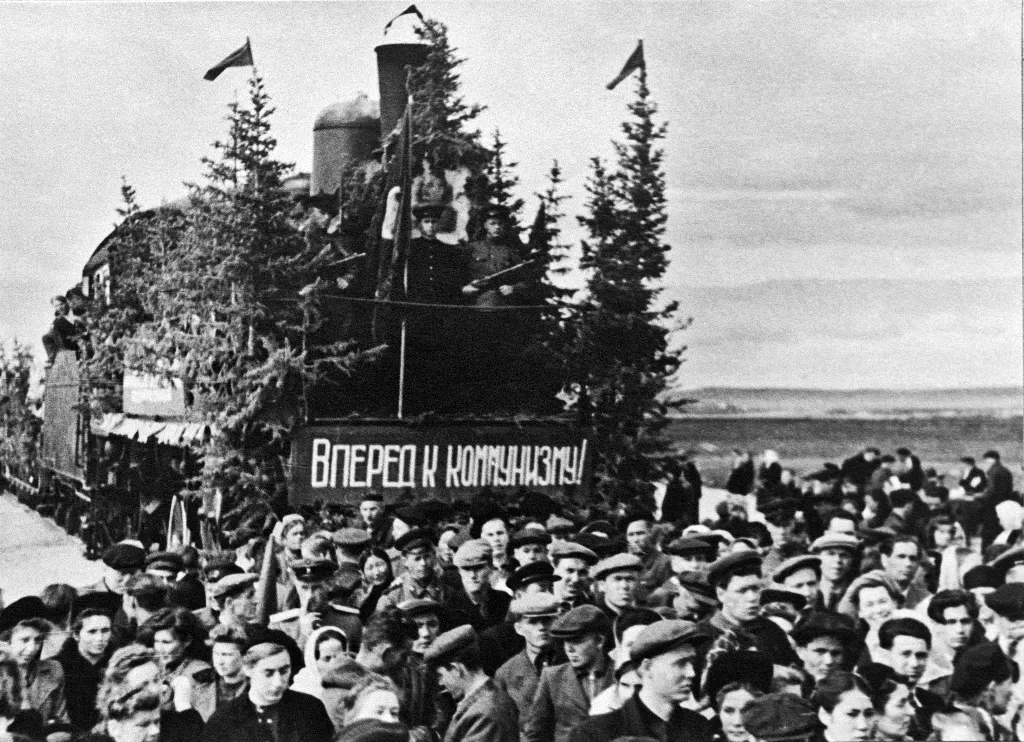 7574694-tomasz-kizny-gulag-instytut.jpg