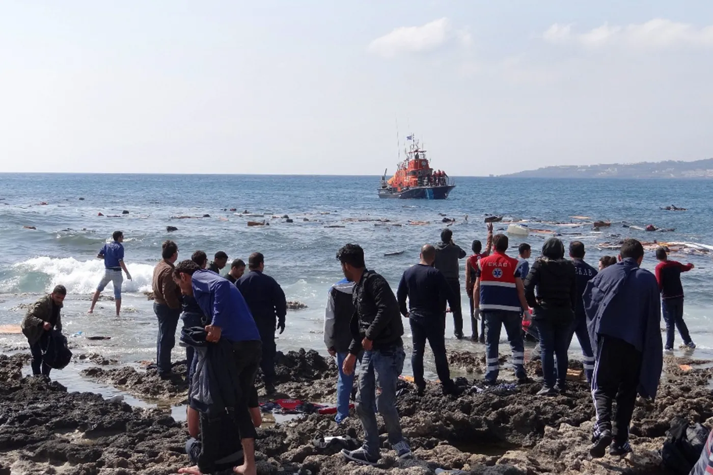Nielegalni imigranci na plaży Zefyros na Rodos