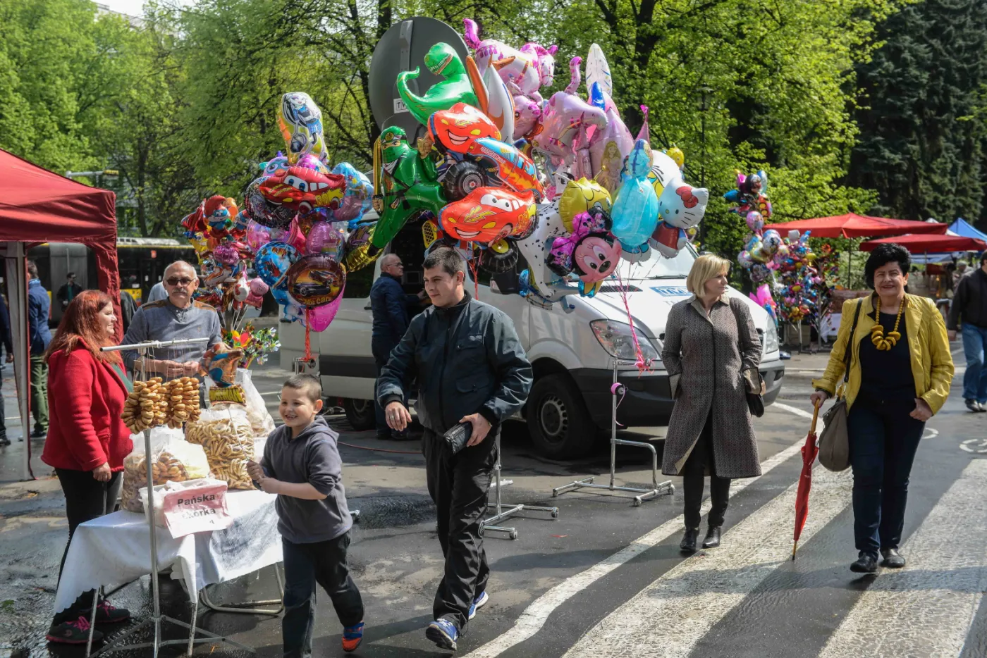 7716085-piknik-europejski-w-warszawie.jpg